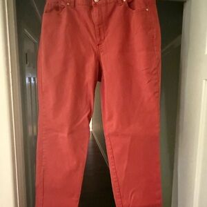 Gloria Vanderbilt’s Women’s Plus Long Jeans.
